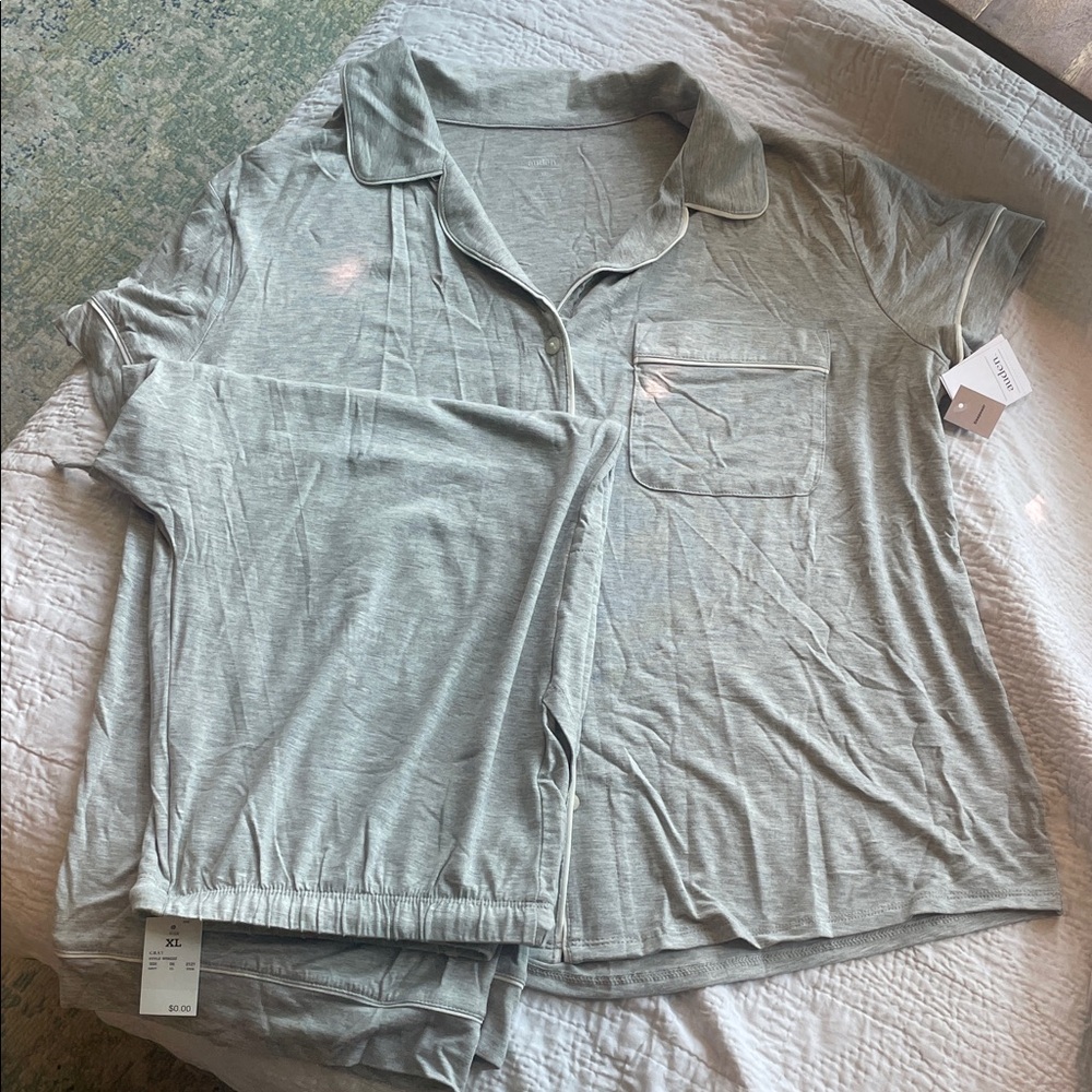 Women’s Light Gray Pajamas set